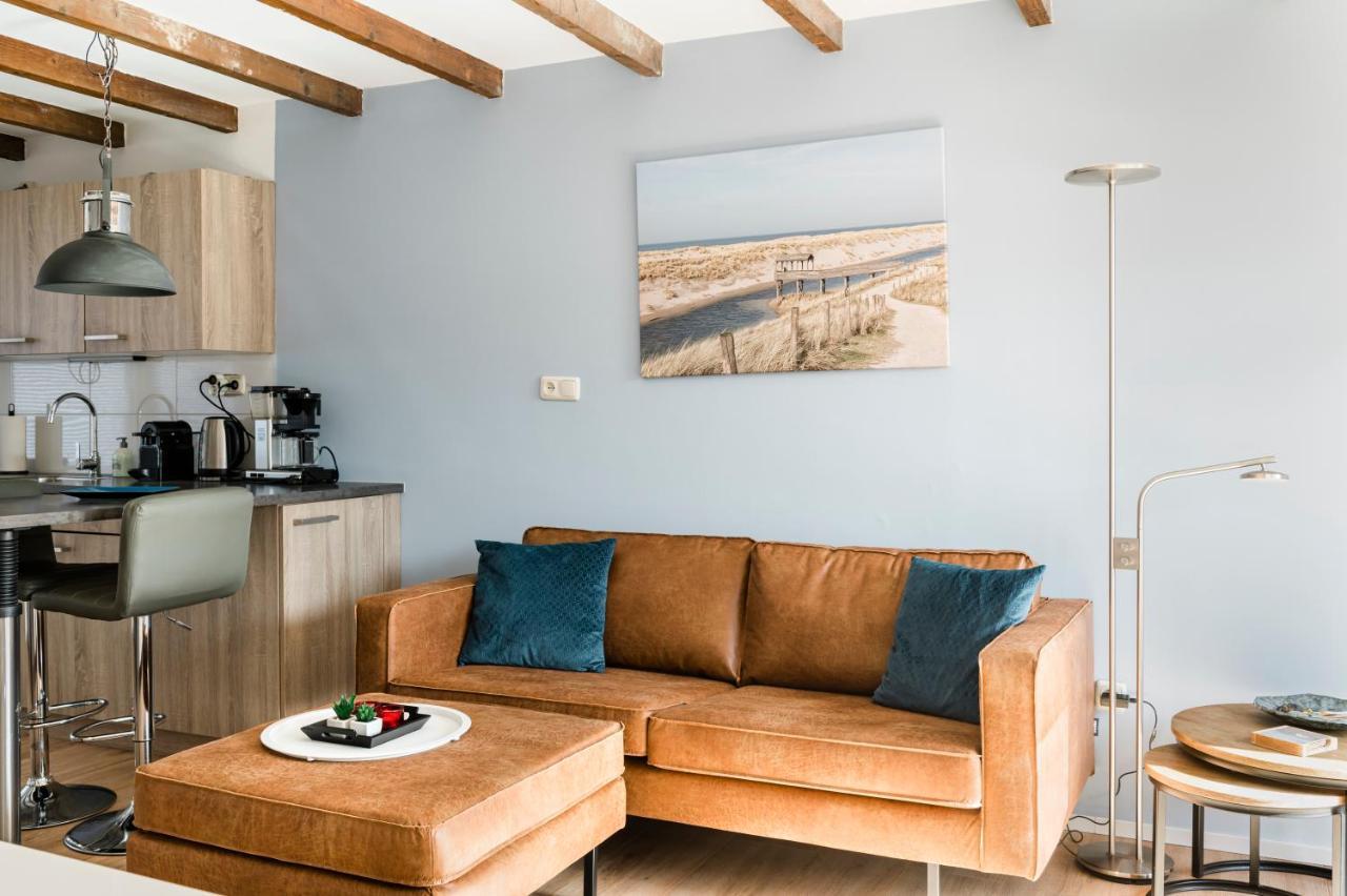 Strandhuis De Zeeparel Met Hottub Petten Exteriör bild